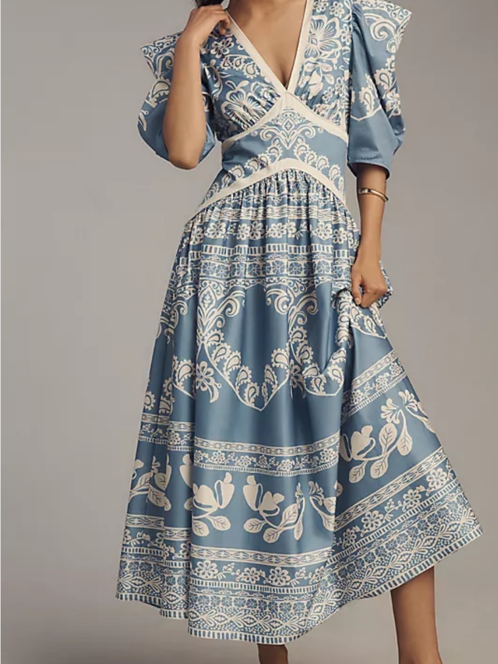Farm Rio printed v neck midi dress Xs petite dress